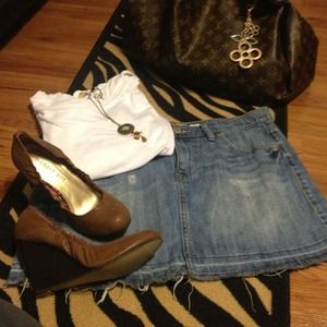 ❤Old Navy distressed denim mini❤