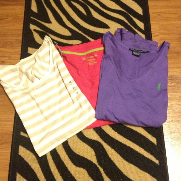 🔥Lot of 2 t-shirts from different brands🔥