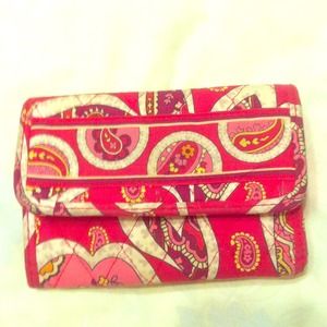 Vera Bradley Euro Wallet in Rosie Posies