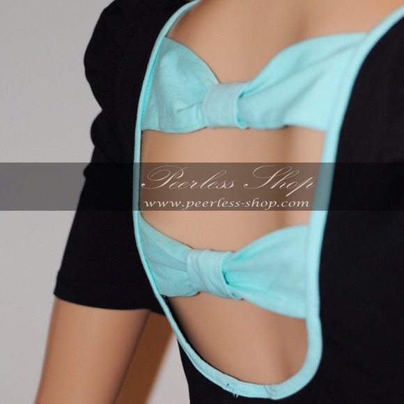 Black simple,yet sexy dress w/mint bow at the back - Picture 3 of 4