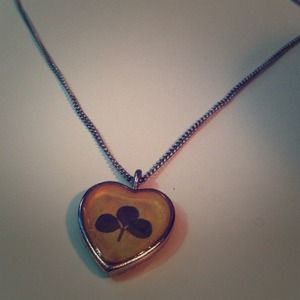 Clover necklace
