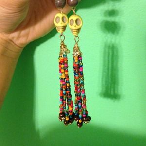 Skull earrings