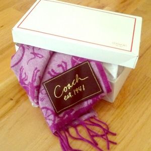Reserved for jennunicorn- Brand nwt Coach scarf