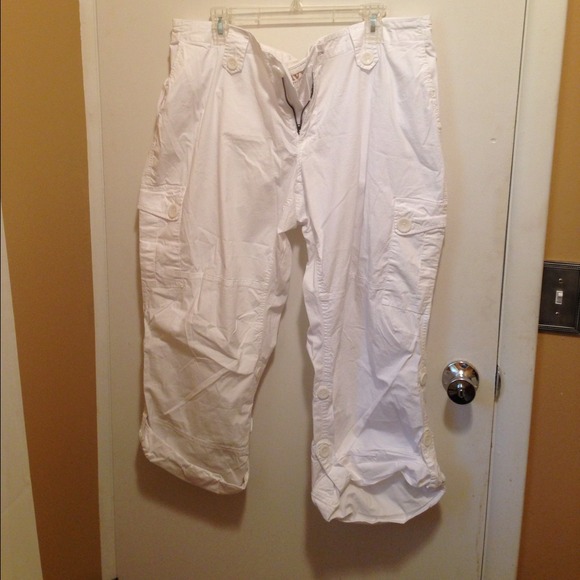 White cargo capris