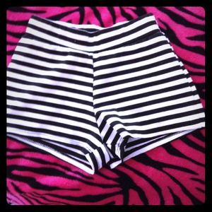 High waisted stripe shorts