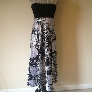 Black and White Patterned Strapless Midi Dress