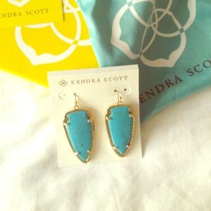 ❌🚫❗SOLD❗🚫❌Kendra Scott earrings