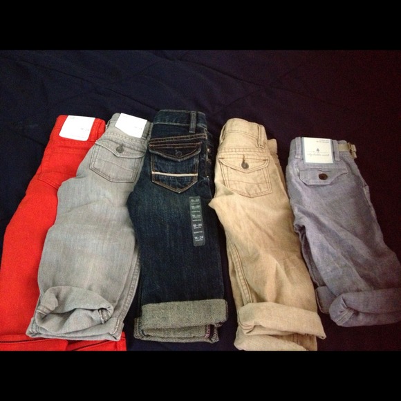 BABY GAP... brand new size 18-24 mths.  (5pairs)