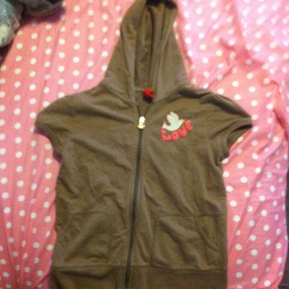 Short sleeve zip up