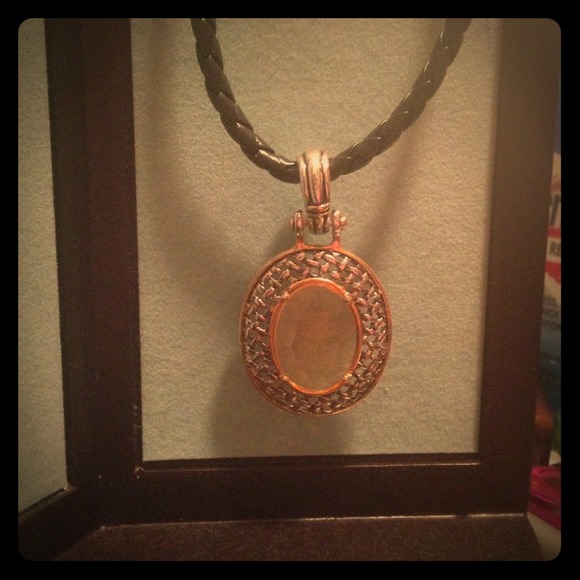 Park Lane pendant necklace