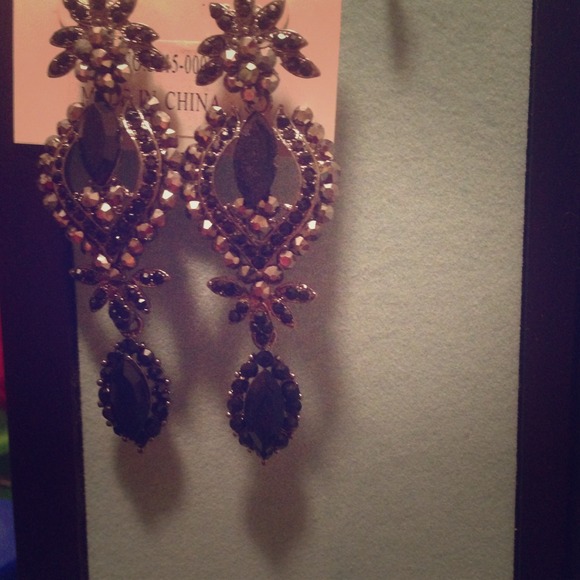 Dressy earrings