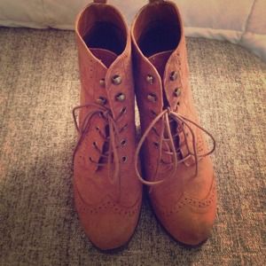 Oxford style  lace up boots, perfect condition! 8