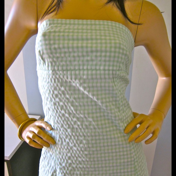 NWOT green gingham seersucker strapless dress S-M - Picture 2 of 3