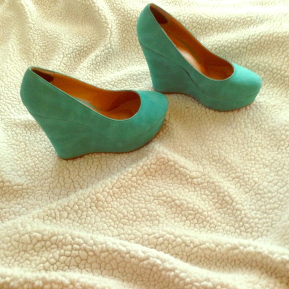 suede platform wedge- turquoise - size 7