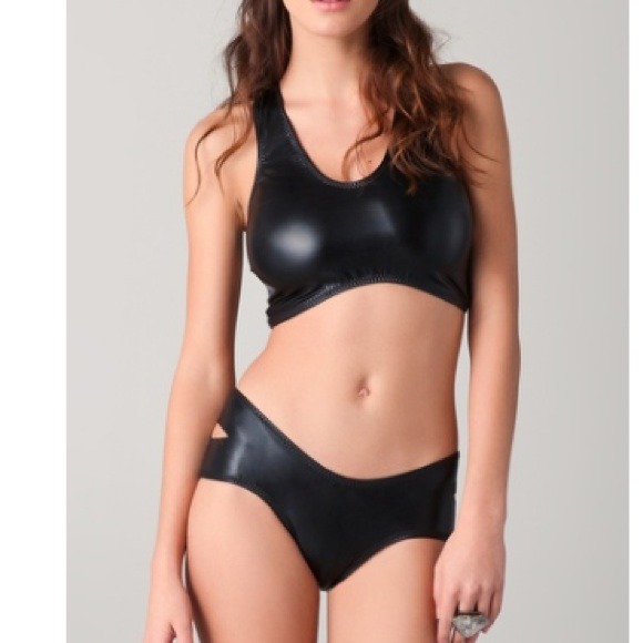 ⭕n Hold Norma Kamali Aztec Two-Piece Set