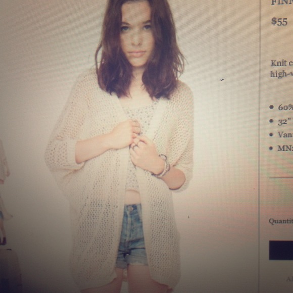 LOOKING FOR ANYTHING BRANDY MELVILLE