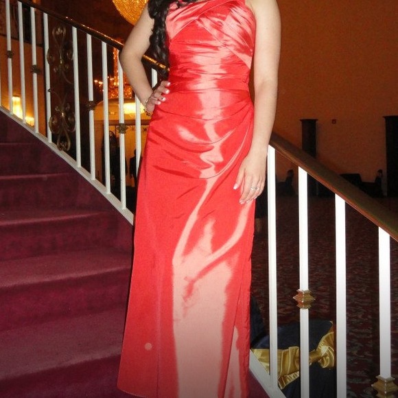 Dresses & Skirts - Dress