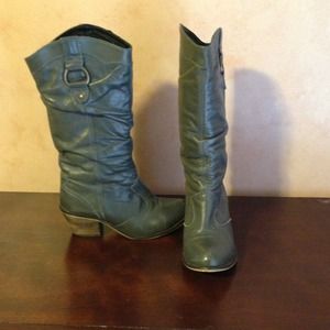 Steve Madden gray lather boots!!!