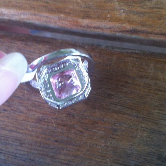 💗HP💗Pink Sapphire ring SOLD IN BUNDLE - Picture 4 of 4