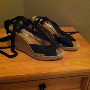 Size 8 espadrilles black wrap wedge heel