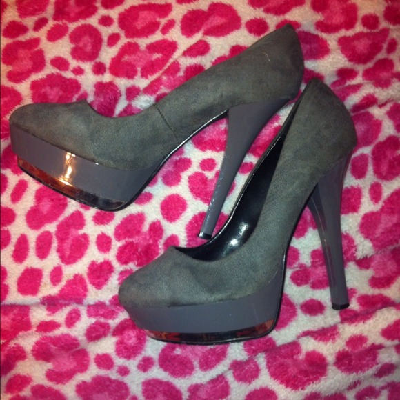 Grey heels