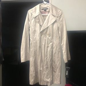 Color: champagne metall