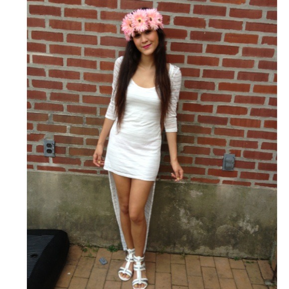✂️LAST REDUCTION✂️Gorgeous white high low-dress M - Picture 3 of 4
