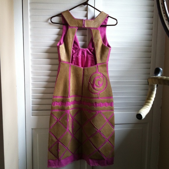 BCBG Pony and Linen Cocktail Dress - Picture 2 of 4