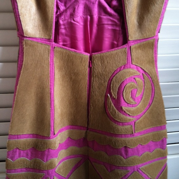 BCBG Pony and Linen Cocktail Dress - Picture 4 of 4