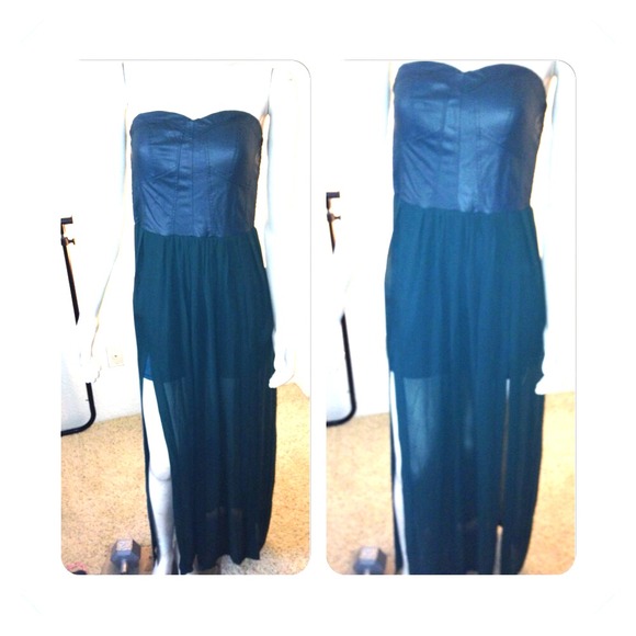 Sold @smart_n_fancy Tube dress in hunter green
