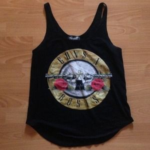 SOLD! 🎉HOST PICK! 08/21🎉 Guns N' Roses Tank Top