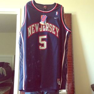 AUTHENTIC Jason Kidd signed jersey!!