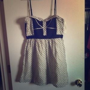 Akualani dress from mod cloth.