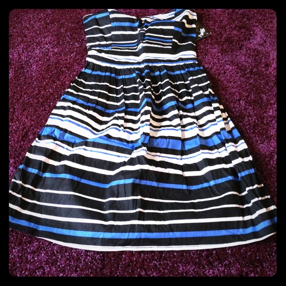 🔴PRICE DROP🔴🌐Cute summer dress🌐