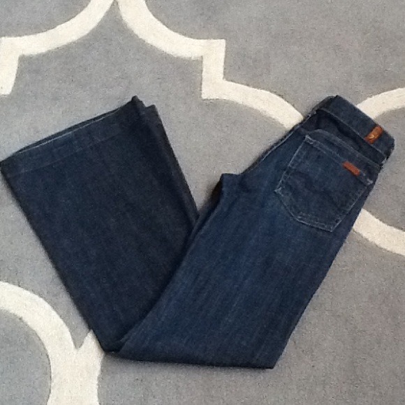 Seven Jeans size 25!