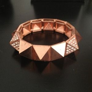 Chunky rose gold plated and rhinestone bracelet.