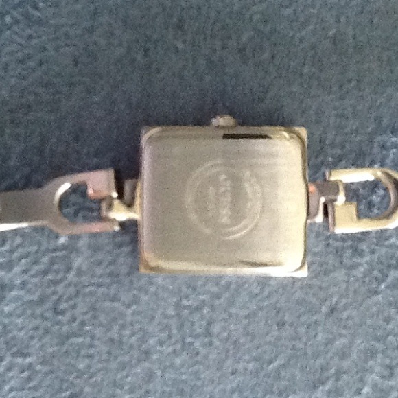 Authentic Guess Watch ??BUNDLED??