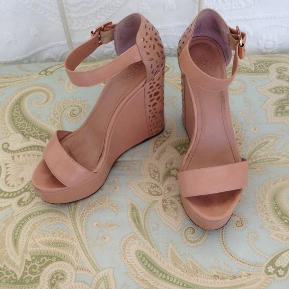 ❌❌SOLD IN BUNDLE❌❌ - Picture 2 of 4