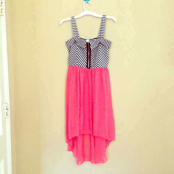 ⚡FLASH SALE ⚡ black, white, and coral dress!!