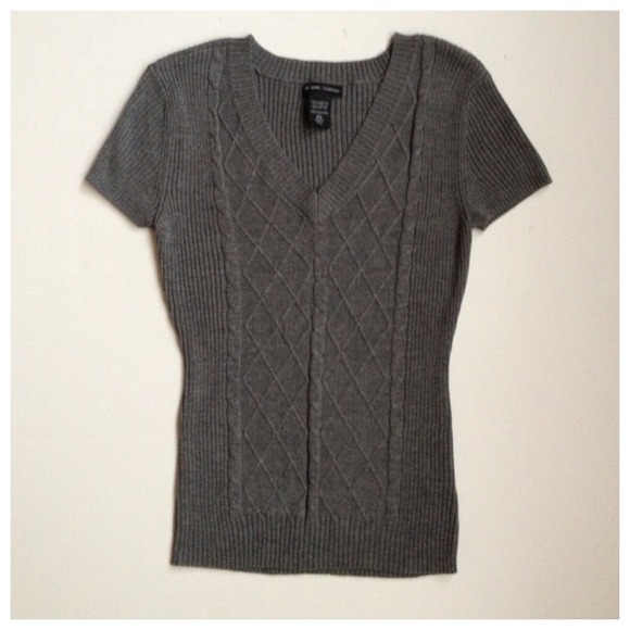 😃 SOLD IN A BUNDLE 😃 - Picture 2 of 3