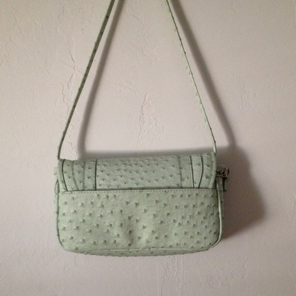 Mint Purse 👜 - Picture 2 of 4