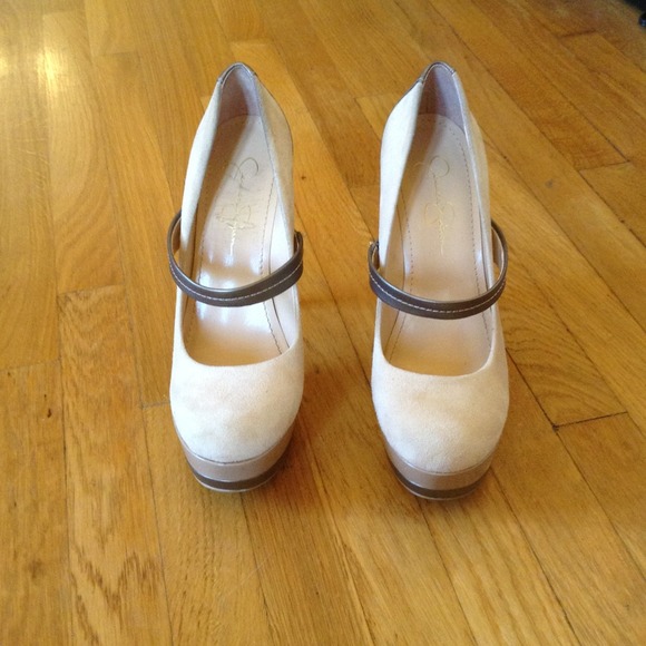 Jessica Simpson - Picture 2 of 4