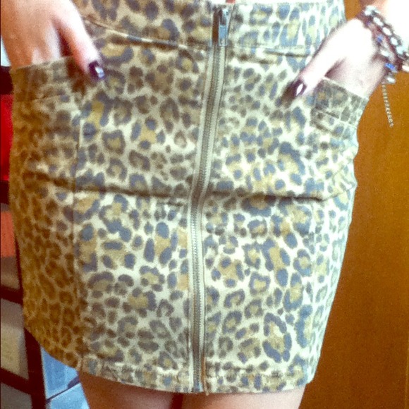 Reserved Cheetah pocket skirt