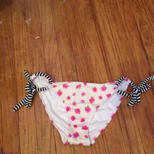 Bikini bottoms