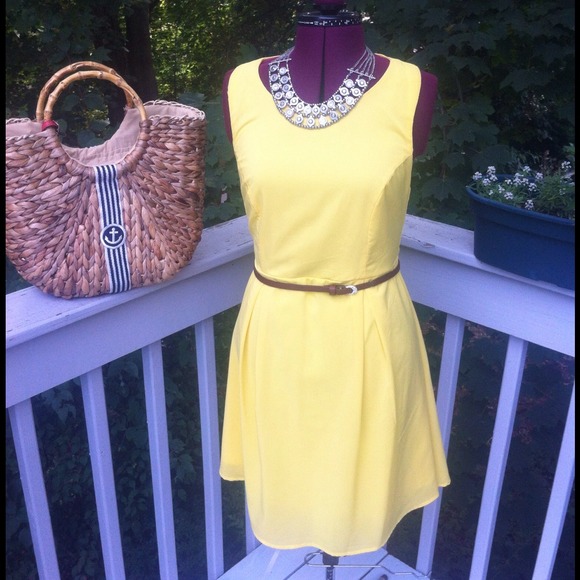 ⚠BUNDLED⚠Bright Summery Dress - Picture 4 of 4