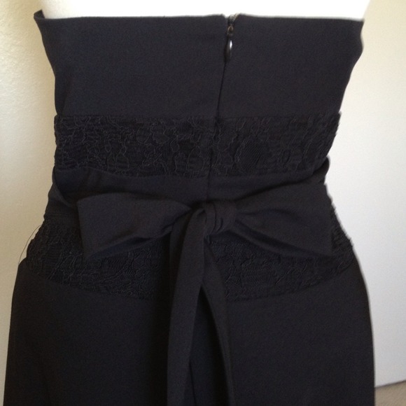 ⛔BUNDLED⛔ Classic Fit & Flare LBD - Picture 2 of 2