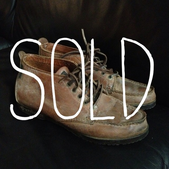 🐱TRADED🐱Roughed up Hush Puppies