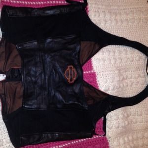 Harley Davidson Tops - Harley Davidson lined leather best with zipper Harley Davidson Tops - Harley Davidson lined leather best with zipper