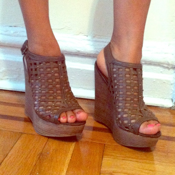 Brown Bakers wedges