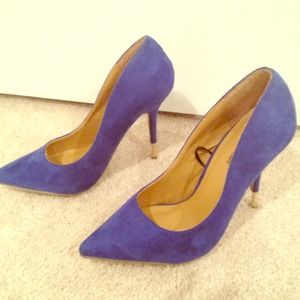 Royal blue pumps